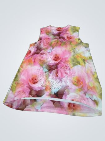 Ärmelloses Kleid mit Blumenmuster