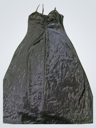 Robe longue maxi noire à bretelles spaghetti "A New Day