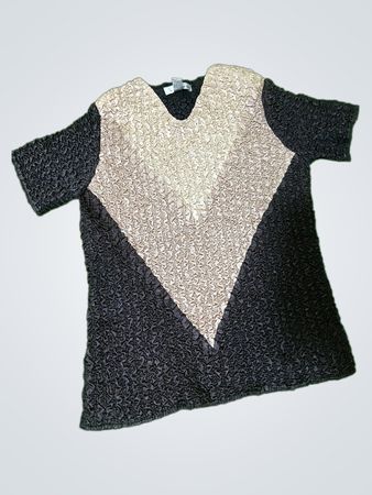 Top feminino texturizado com decote em V WDNY
