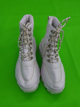 Bottes blanches à lacets