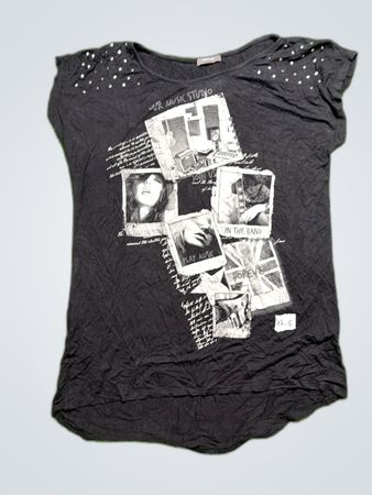 Yessica Graphic T-Shirt
