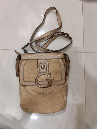 Guess Shoulder Bag