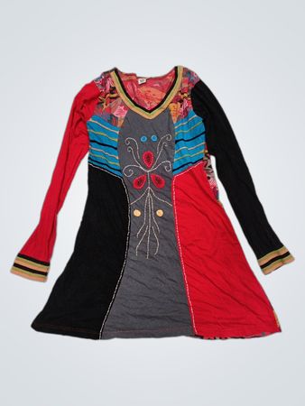 Robe patchwork à manches longues avec imprimé floral