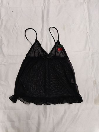 Schwarzes Mesh-Babydoll mit Kirschen-Detail