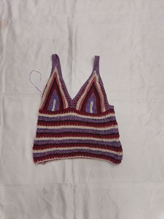 Gehäkeltes gestreiftes Tanktop