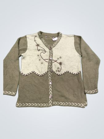 Grüner Strick-Cardigan mit bestickten Blumen- und Zickzackdetails