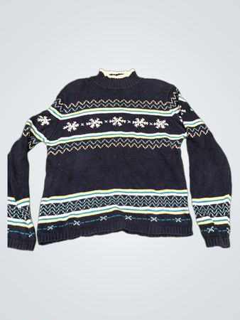 Christopher & Banks handbestickter Schneekristallpullover