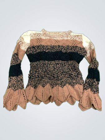 Gestreifter Strickpullover mit Rüschensleeves