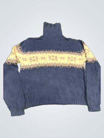 Blauer Pullover mit Fair Isle-Muster