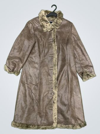 UN JOUR ALLEURS PARIS Coat