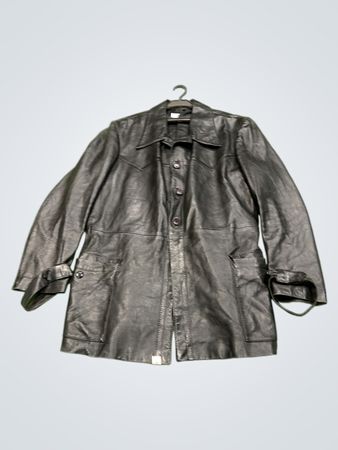 Schwarze Lederjacke