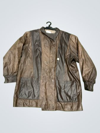 Braune Lederjacke mit Taschen
