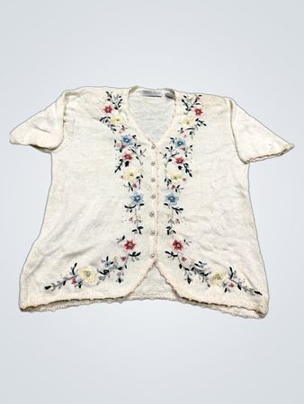 CAROLYN TAYLOR FÜR BY DESIGN Floral Gestickter Knopf-Cardigan