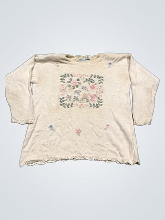 Shenanigans Damen Creme Floral Gestickter Langarmpullover