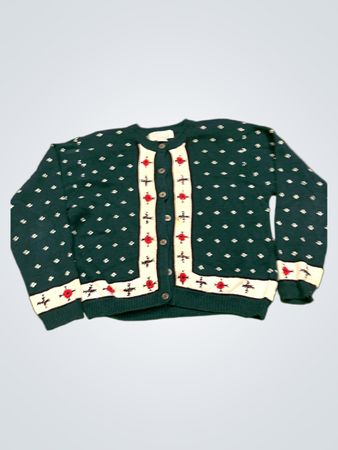 PETITE SOPHISTICATE Damen grüner Cardigan mit Schneeflocken- und Blumenmuster