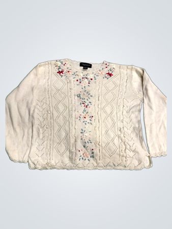 Celana Yang Designs bestickten Pullover