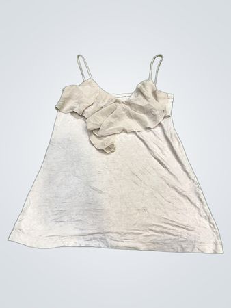 Beiges Tanktop mit Rüschendetail