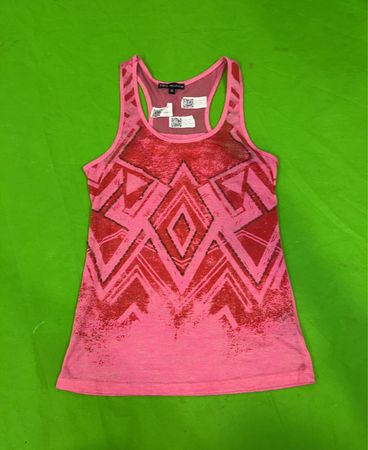 MILLENIUM Pink Graphic Tank Top