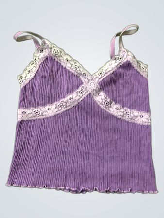 Lila Cami-Top mit Spitzenbesatz