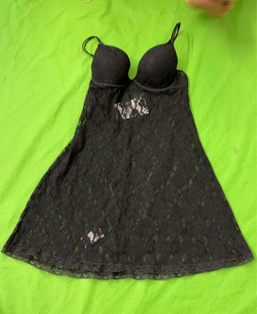 Schwarzes Spitzen-Babydoll
