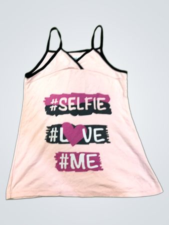 Rosa Cami-Top mit #Selfie #Love #Me Grafik