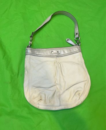 Coach White Leather Shoulder Bag
