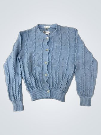 Hellblauer Strickcardigan mit Knöpfen