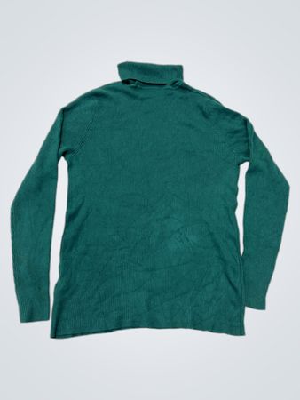 Grüner gerippter Rollkragenpullover