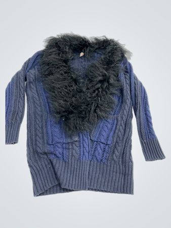 No-Li Blaue Kabelstrickpullover mit Fellkragen