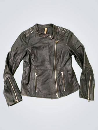 Restyle Damen schwarze Leder-Bikerjacke mit Nieten