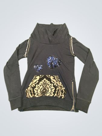 Desigual Hoodie mit Paillettenherzen