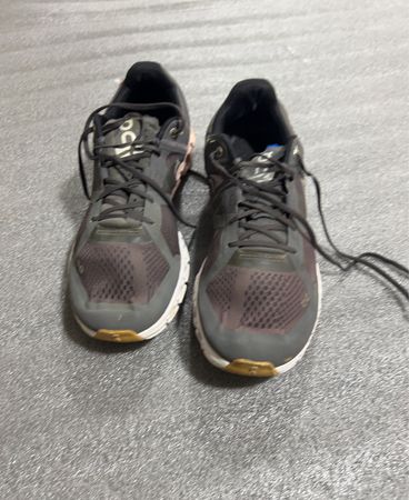 On Cloud Running Shoes