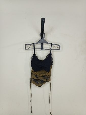 Camouflage-Spitzenbesatz-Cami-Top