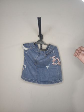George Jeansrock mit floraler Stickerei