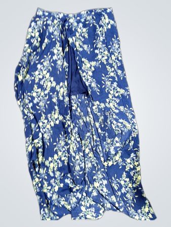Blaues Blumenmusterkleid