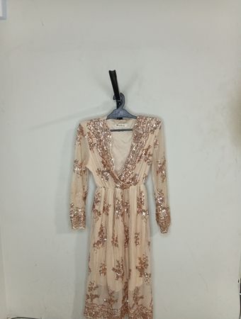 MuXin Paillettenverziertes Langarmkleid