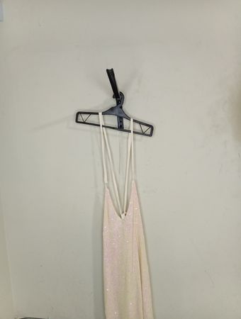 Pailletten-Hängerkleid