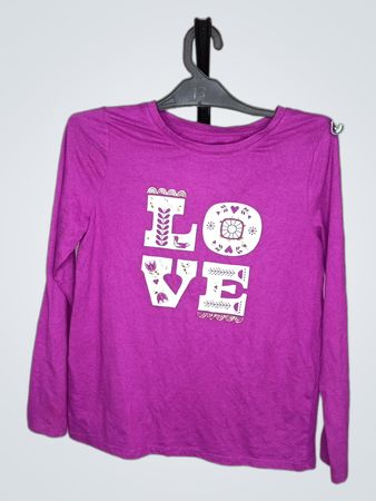 Lila Langarmshirt mit LOVE-Grafik