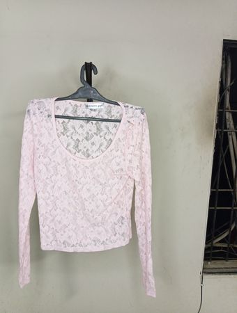 Madden Girl Pink Lace Langarmoberteil