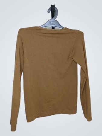 Braunes Langarmshirt