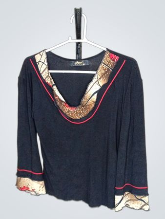 MANTEX LINE M Schwarzes Langarmoberteil mit Druckdetails