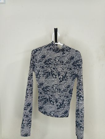 Langarm-Tops mit Stehkragen