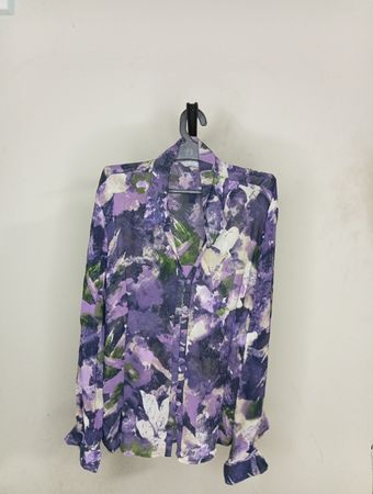 Lilanes Blumendruck Langarmshirt