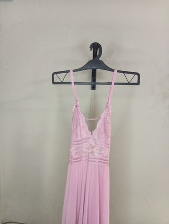 Rosa Spitzen-Spanndress