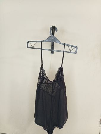 Schwarzes Spitzen-Camisole