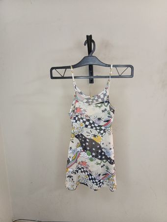 Durchsichtiges Cami-Kleid mit grafischem Druck