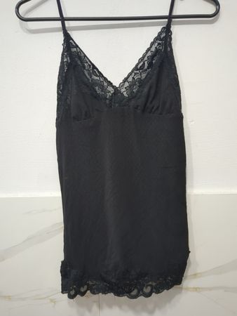 Urban Behavior Kollektion Schwarzes Spitzenbesatz-Cami