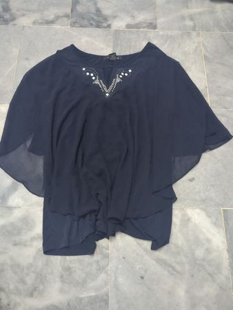 Adele & May Damen verziertes dunkelblaues Top mit Lagen