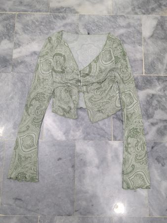 Grüner Paisley-Print, kurzes Oberteil mit langen Ärmeln