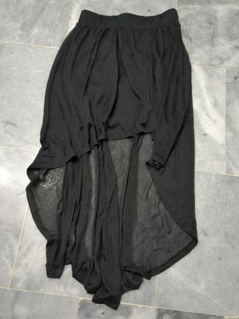 Schwarzer High-Low-Rock
